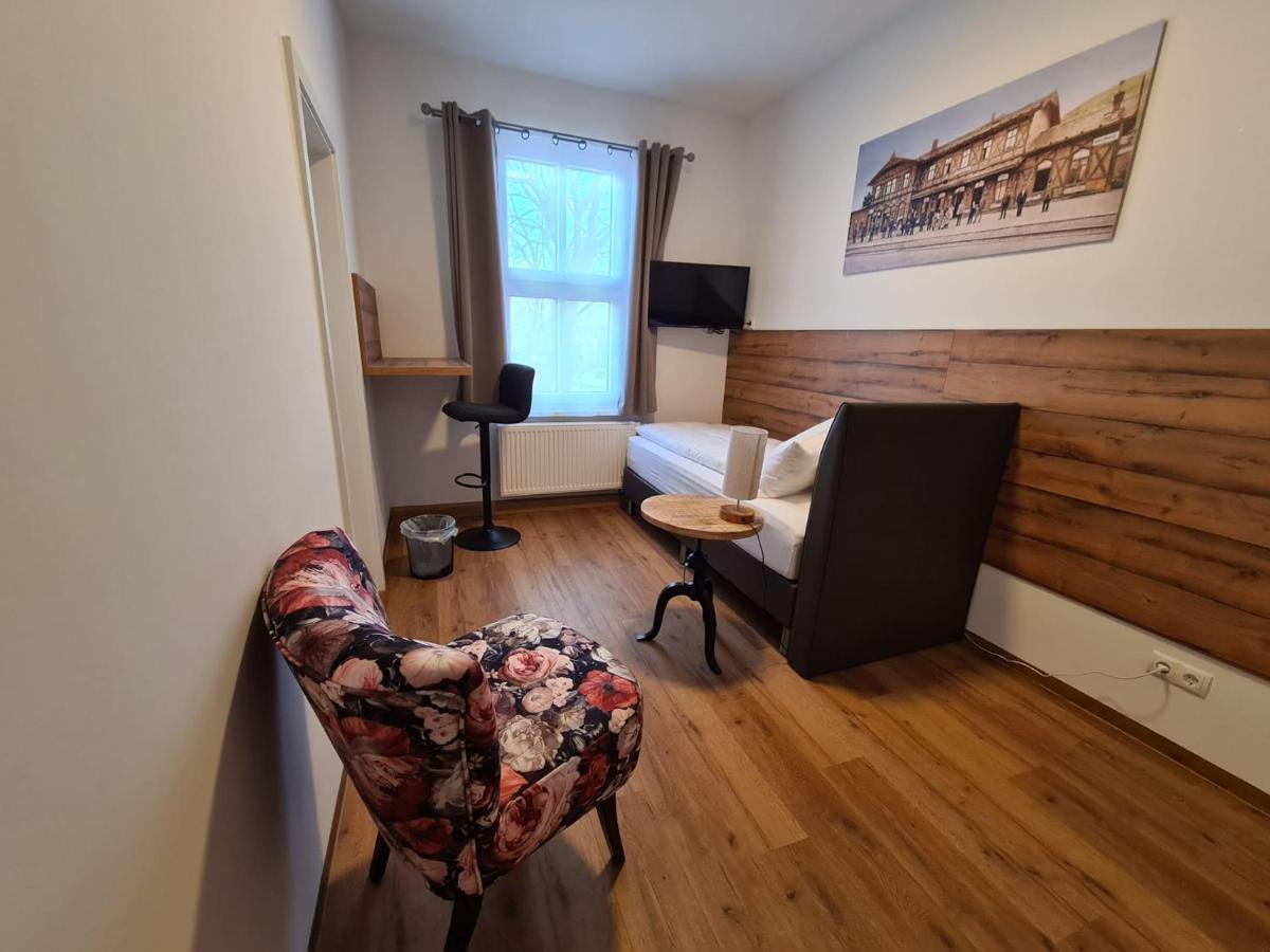 Hotel Gleis 3Viertel Єна Екстер'єр фото
